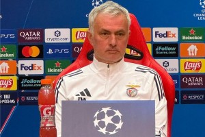 PG电子游戏-穆帅：没和阿韦洛亚联系过，我们之间不需要特意联系互祝好运